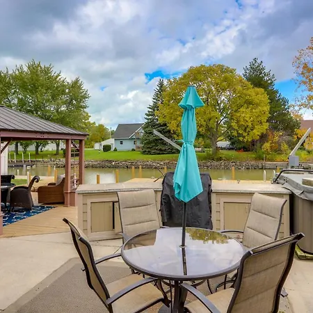 Port Clinton Home With Private Dock And Gazebo!